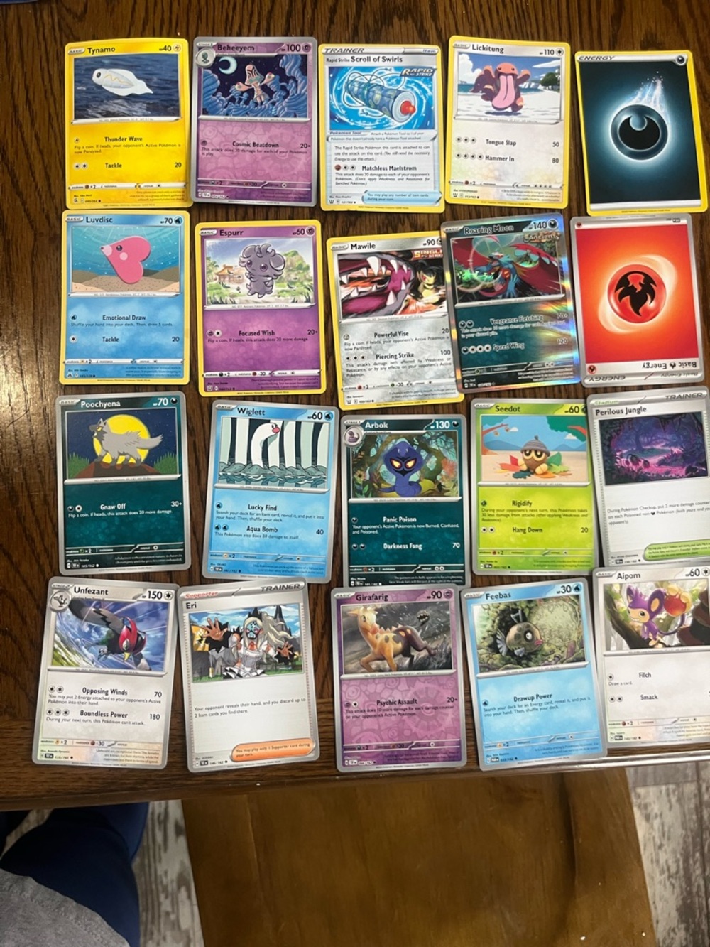 Lot of 20 Pokémon cards